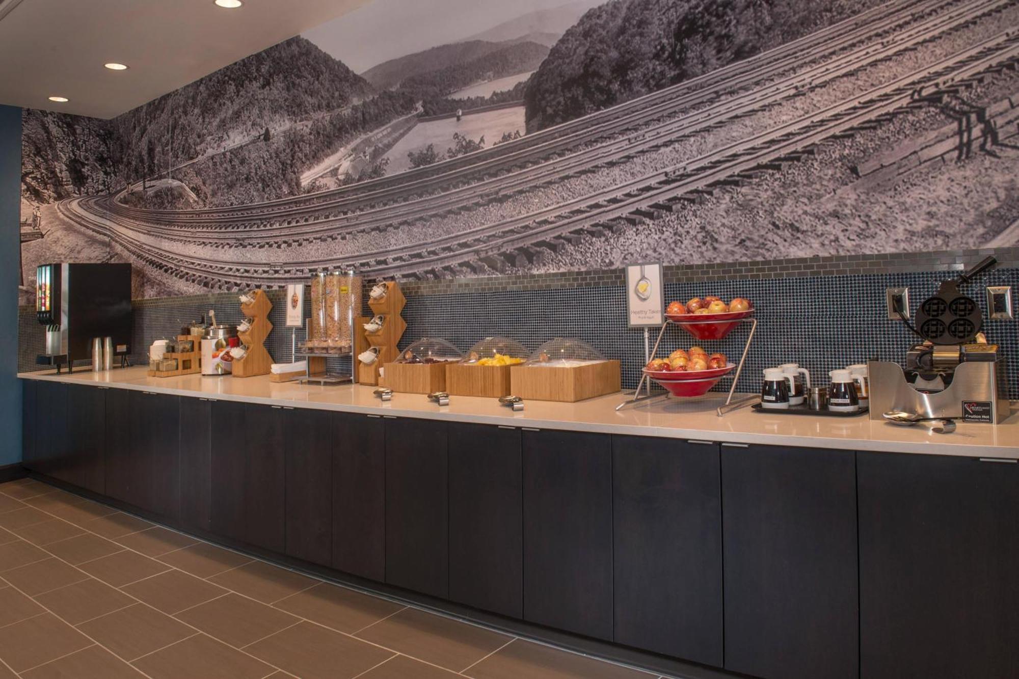 Towneplace Suites By Marriott Altoona Eksteriør bilde